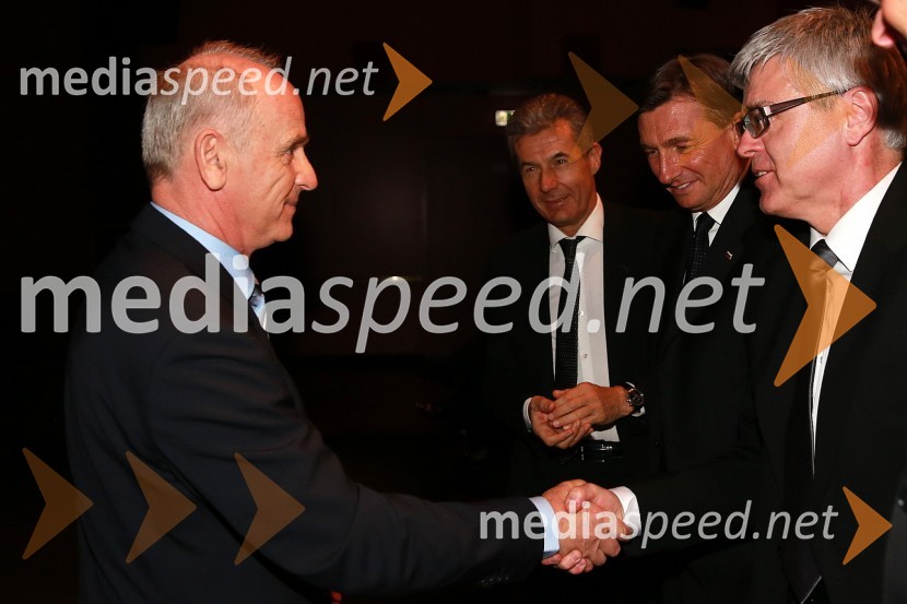  Jože  Mermal, predsednik uprave BTC-ja;  Samo Hribar Milič, predsednik in generalni direktor GZS46. podelitev nagrad Gospodarske zbornice Slovenije