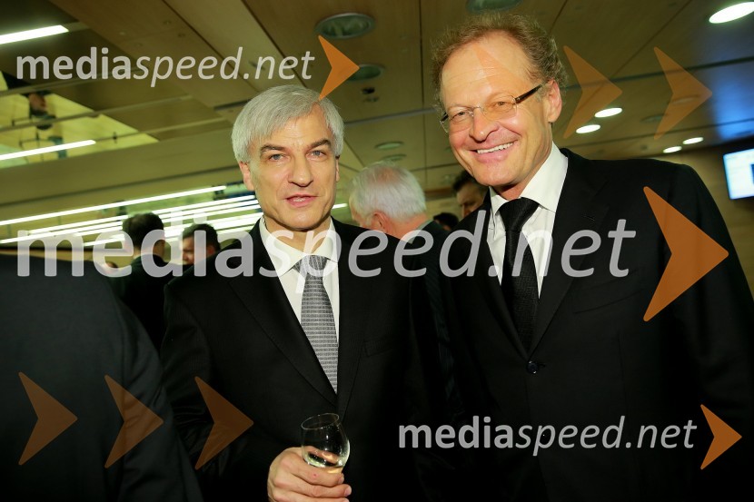  Juan  Vasle,  operni pevec;  Janez  Škrabec, direktor Riko d.o.o.46. podelitev nagrad Gospodarske zbornice Slovenije