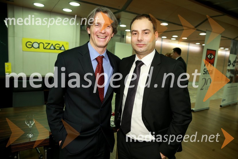  Robert  Pistotnik, predsednik uprave Sintal d.d.;  Andrej  Slapar, predsednik uprave Zavarovalnica Triglav d.d.46. podelitev nagrad Gospodarske zbornice Slovenije