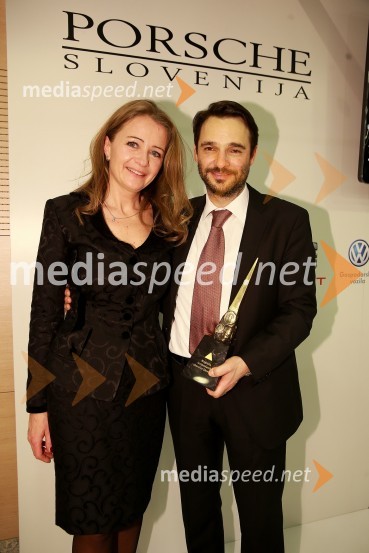  Polona Ferjančič;  Danilo Ferjančič, generalni direktor Porsche Slovenija d.o.o46. podelitev nagrad Gospodarske zbornice Slovenije