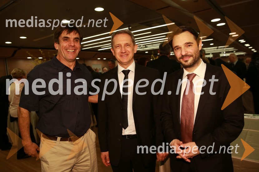  Arne Hodalič, fotograf;  Igor Savič, generalni direktor Poslovni mediji d.o.o.;  Danilo Ferjančič, generalni direktor Porsche Slovenija d.o.o46. podelitev nagrad Gospodarske zbornice Slovenije