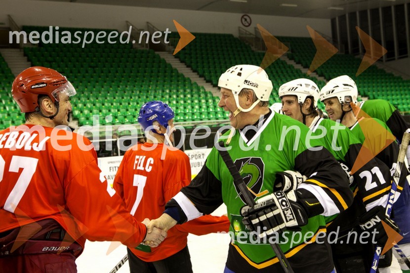 Humanitarni derbi hokejskih legend