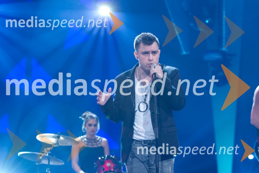  Omar Naber, glasbenikEMA 2014, zmagovalka je Tinkara Kovač!