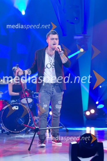  Omar Naber, glasbenikEMA 2014, zmagovalka je Tinkara Kovač!