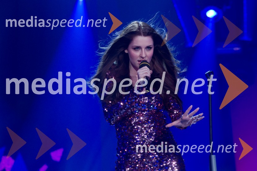  Maja Keuc, pevkaEMA 2014, zmagovalka je Tinkara Kovač!