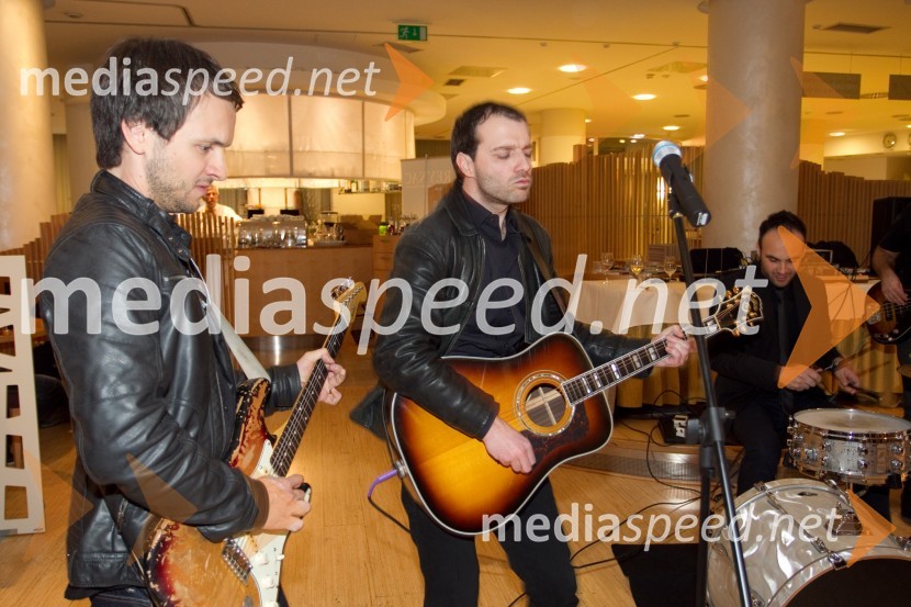  Mark Stropnik, glasbenik;  Rudi Bučar, glasbenikEMA 2014, zmagovalka je Tinkara Kovač!