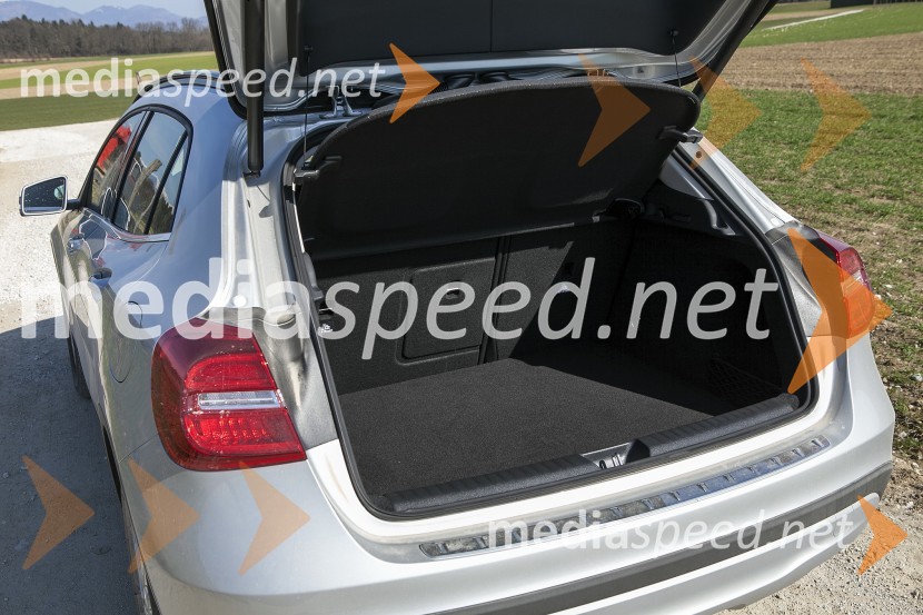 Novi Mercedes Benz razred GLA, slovenska predstavitev