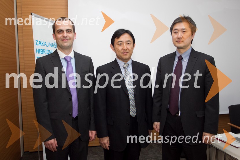  Gregor  Mauko, direktor Toyota Slovenija;  Akira Kimura;  Masahiro Kuwahara, predsednik & Ceo Toyota Adria Akira Kimura je novi predsednik Toyota Adria