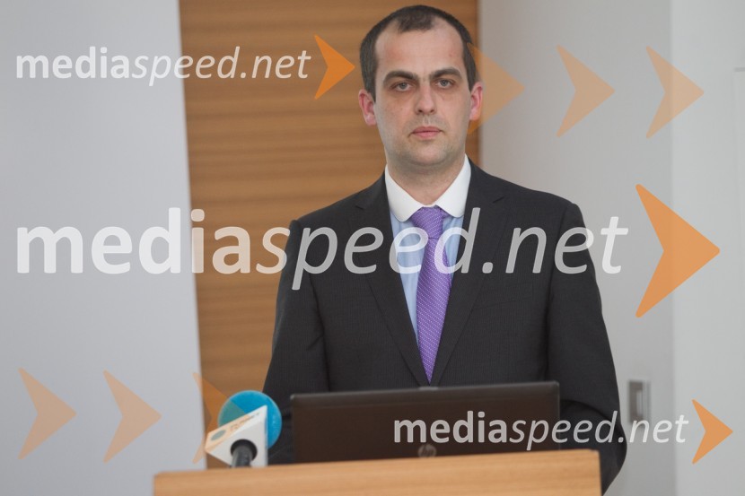  Gregor  Mauko, direktor Toyota SlovenijaAkira Kimura je novi predsednik Toyota Adria