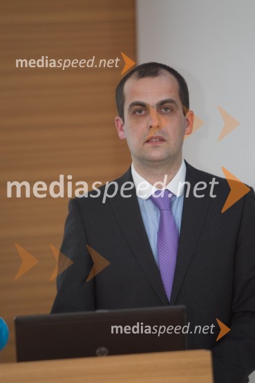  Gregor  Mauko, direktor Toyota SlovenijaAkira Kimura je novi predsednik Toyota Adria