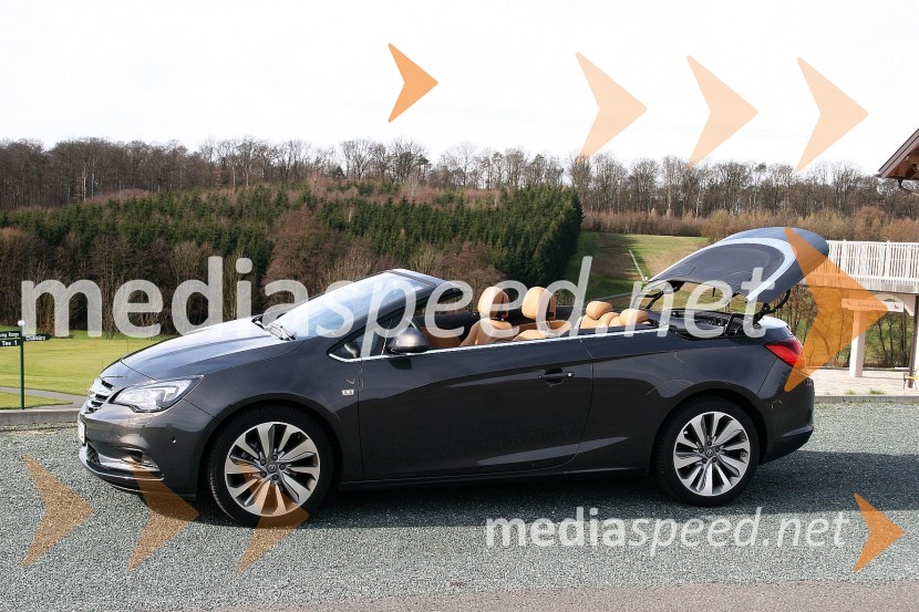 Opel Cascada 1.6 SIDI Cosmo, postopek zapiranja streheOpel Cascada 1.6 SIDI Cosmo, mediaspeed test