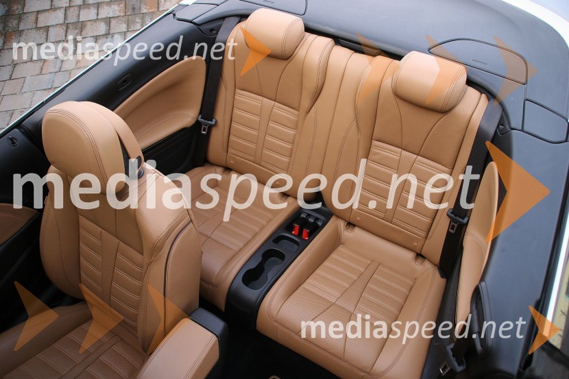 Opel Cascada 1.6 SIDI Cosmo, usnjena notranjost naredi Cascado zelo 