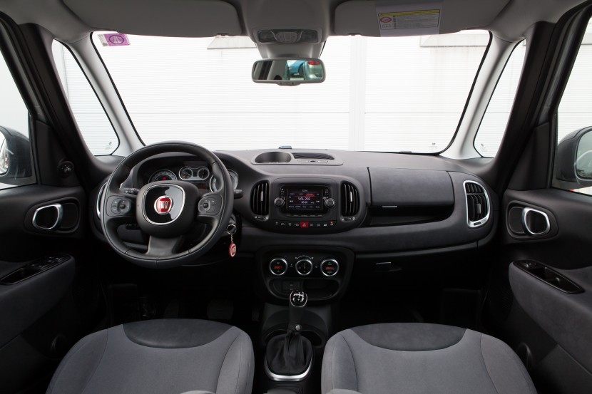 Fiat 500L Living 1.3 Multijet II 16v Duologic Lounge, notranjostFiat 500L Living 1.3 Multijet II 16v Duologic Lounge, mediaspeed test