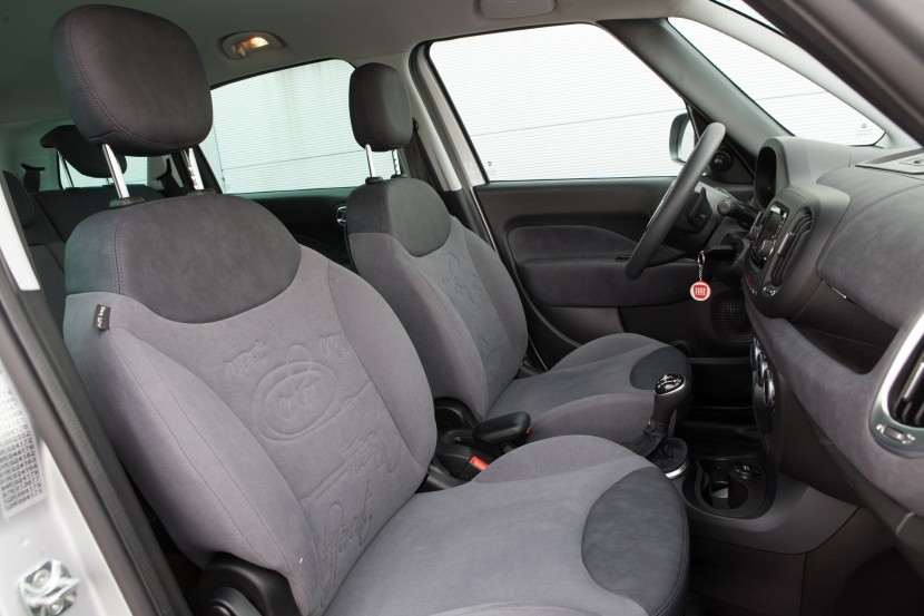 Fiat 500L Living 1.3 Multijet II 16v Duologic Lounge, udobni sedežiFiat 500L Living 1.3 Multijet II 16v Duologic Lounge, mediaspeed test
