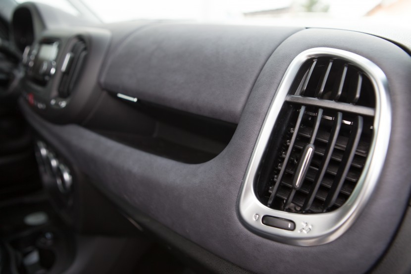 Fiat 500L Living 1.3 Multijet II 16v Duologic Lounge, kvalitetni materijaliFiat 500L Living 1.3 Multijet II 16v Duologic Lounge, mediaspeed test