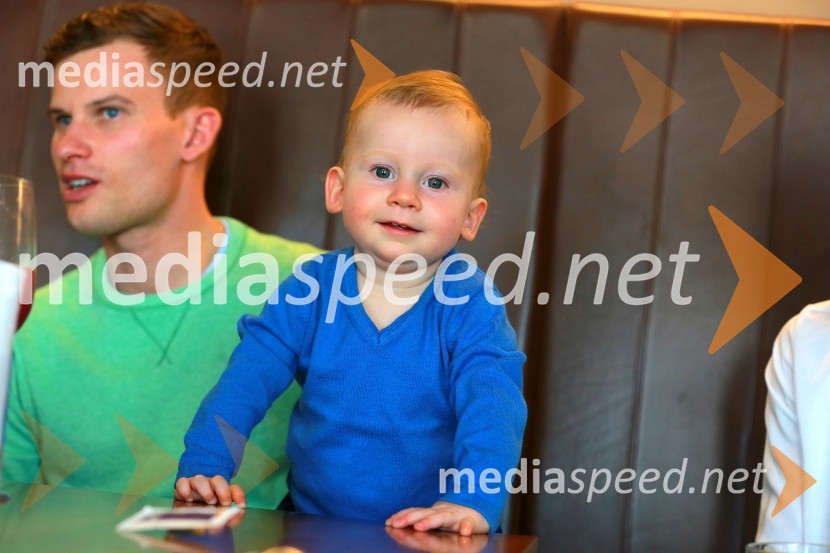  Felix ŽagarMatej Žagar z družino