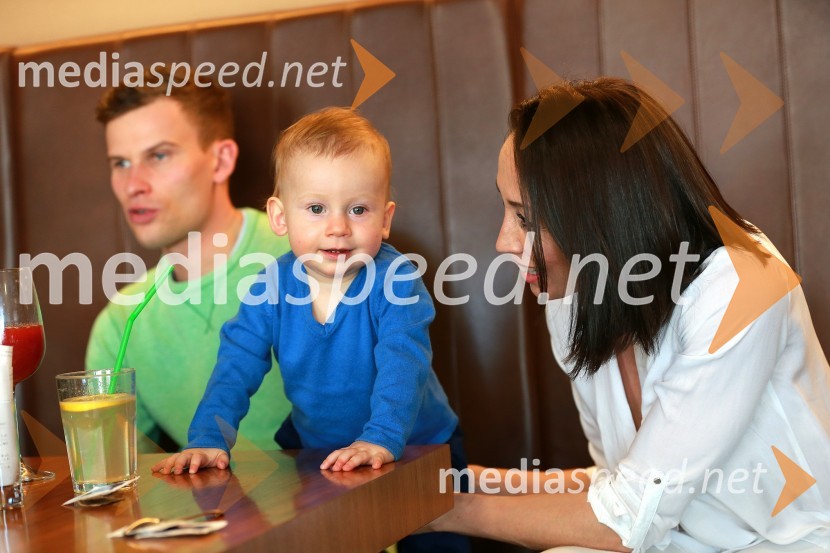  Matej Žagar, speedwayist;  Felix Žagar;  Aleksandra KozłowskaMatej Žagar z družino