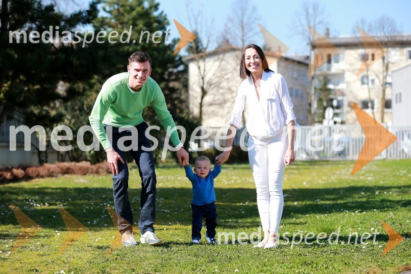  Matej Žagar, speedwayist;  Felix Žagar;  Aleksandra KozłowskaMatej Žagar z družino