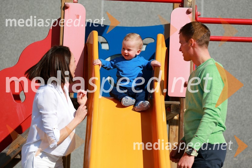 Aleksandra Kozłowska;  Felix Žagar;  Matej Žagar, speedwayistMatej Žagar z družino