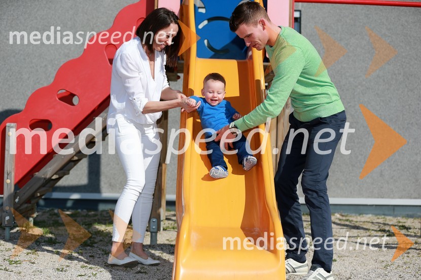  Aleksandra Kozłowska;  Felix Žagar;  Matej Žagar, speedwayistMatej Žagar z družino