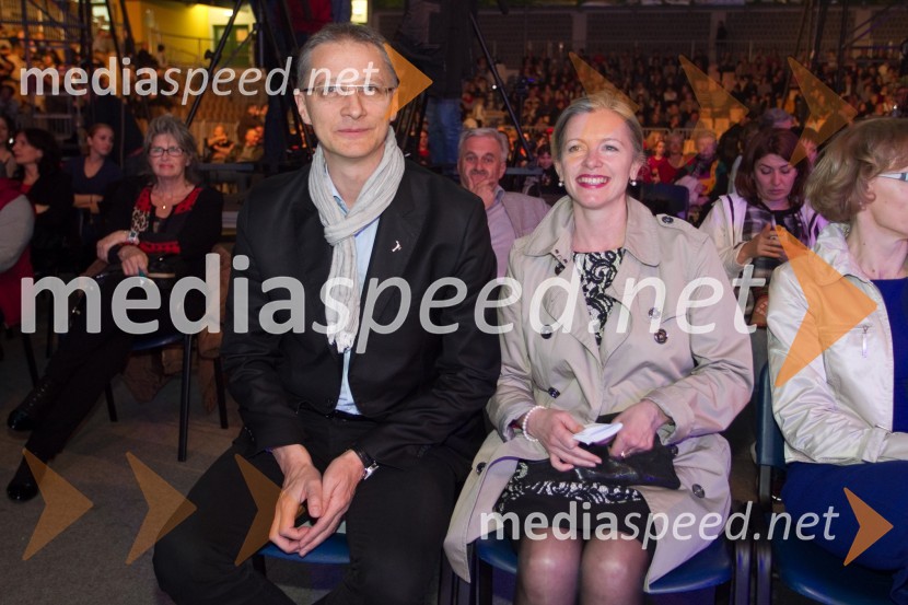 dr. Igor Lukšič, predsednik SD; doc. dr. Marta Macedoni-Lukšič, Inštitut za avtizem in sorodne motnjeArt-down-up, dobrodelni koncert