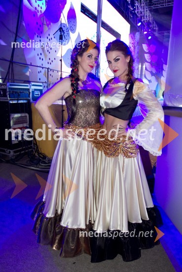  Galja Treursič;  Tana MisdarisArt-down-up, dobrodelni koncert