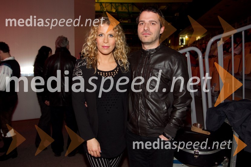  Anika Horvat, pevka;  Rudi Bučar, glasbenikArt-down-up, dobrodelni koncert