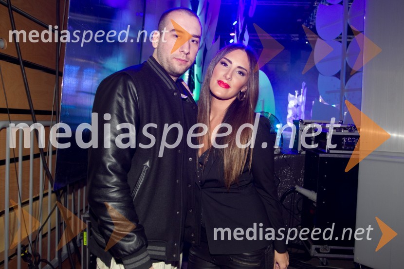  Anže Kacafura, glasbenik;  Senidah Hajdarpasić - Senidah, pevkaArt-down-up, dobrodelni koncert