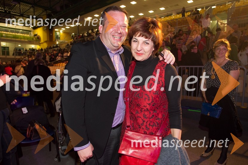  Marko Sterle;  Nives MarvinArt-down-up, dobrodelni koncert