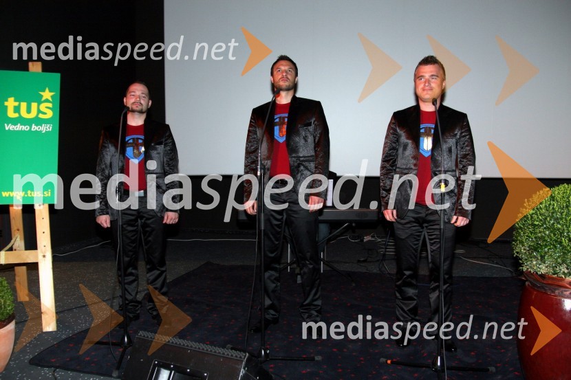 Aljaž Farasin, Metod Žunec in Matjaž Robavs, člani skupine EroikaRazglasitev naj meščanke in naj meščana Novega mesta