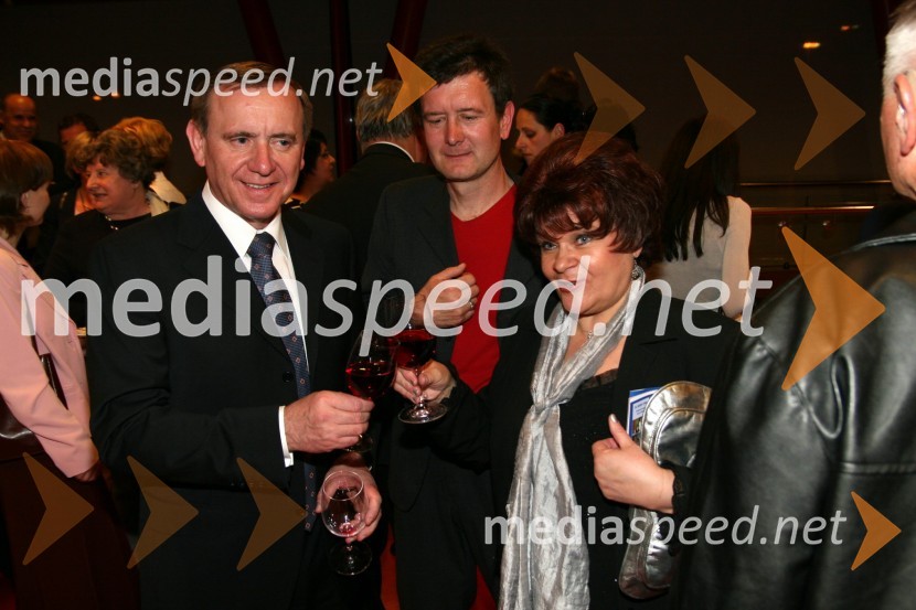 Jože Colarič, predsednik uprave Krka d.d. in Naj meščan Novega mesta 2006, Matjaž Matko, kipar in Marjanca Kočavar, pesnicaRazglasitev naj meščanke in naj meščana Novega mesta