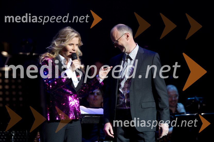  Anika Horvat, pevka;  Lojze  Krajnčan, dirigent Big Banda RTV Slovenija Anika Horvat in Klemen Klemen, koncert