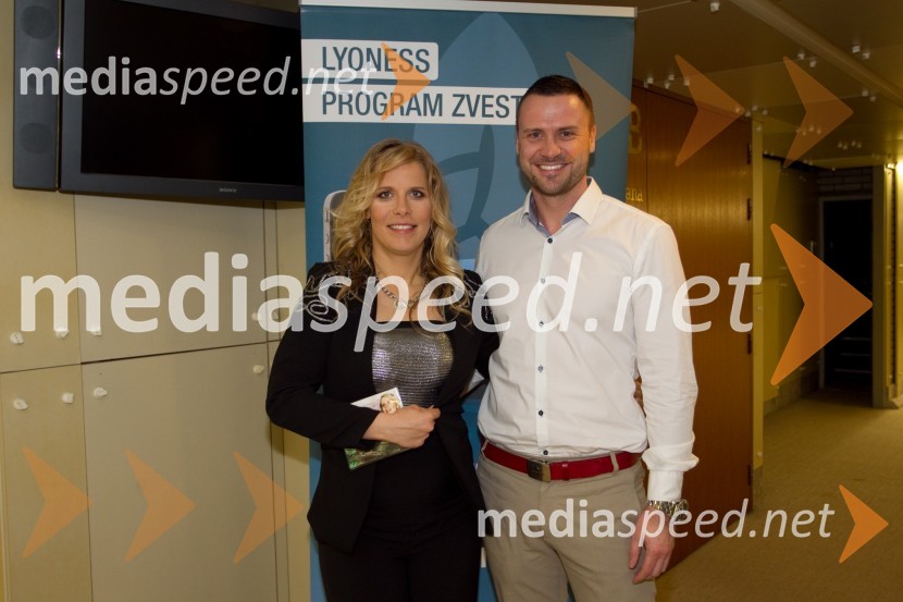  Anika Horvat, pevka;  Boris Lesjak, LyonessAnika Horvat in Klemen Klemen, koncert