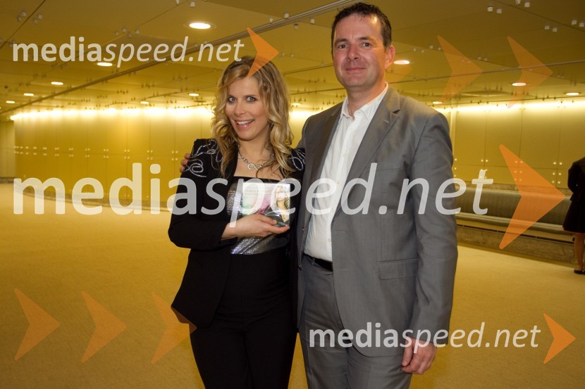  Anika Horvat, pevka;  Tadej Pintarič, Banka KoperAnika Horvat in Klemen Klemen, koncert