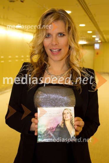  Anika Horvat, pevkaAnika Horvat in Klemen Klemen, koncert