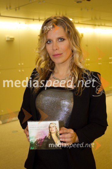  Anika Horvat, pevkaAnika Horvat in Klemen Klemen, koncert