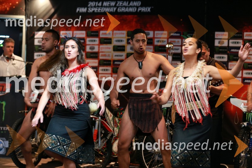 MaoriSpeedway GP 2014, VN Nova Zelandija, uradna predstavitev voznikov in prvi prosti trening
