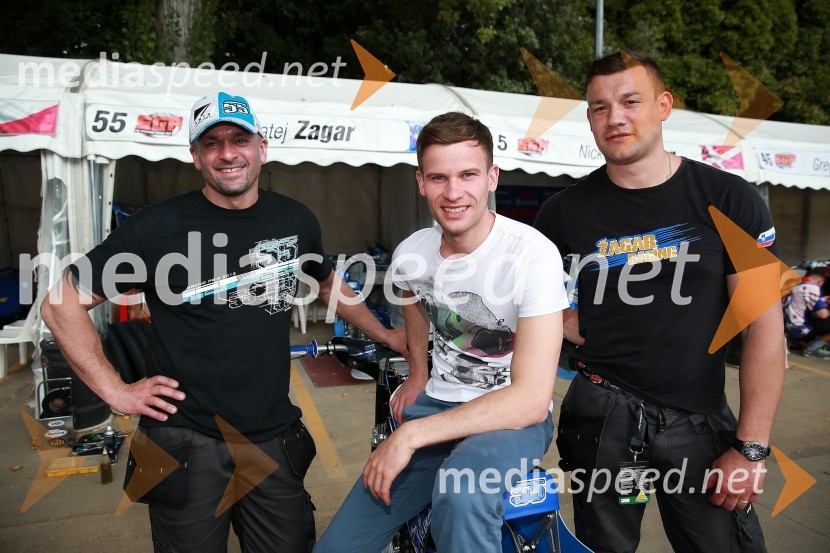  Sylwester Moskwiak;  Matej Žagar, speedwayist (Slovenija);  Grzegorz Edy  MusyalSpeedway GP 2014, VN Nova Zelandija, uradna predstavitev voznikov in prvi prosti trening