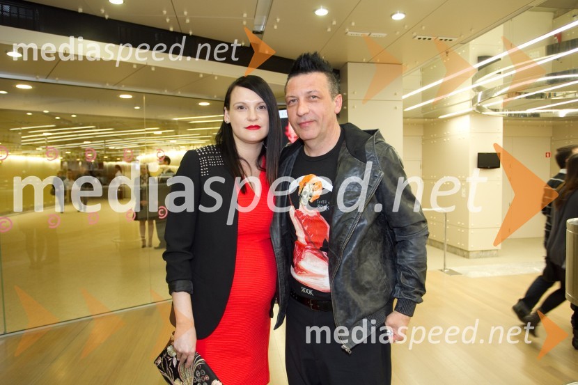  Bojana Uranjek;  Aleš Uranjek, glasbeni menedžerČista norišnica, premiera komedije