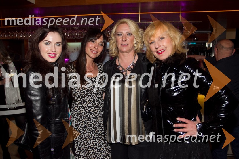  Maja Martina Merljak, igralka;  Tina Gorenjak, igralka;  Urška Alič Flajnik, direktorica Špas teatra;  Zvezdana  Mlakar, igralkaČista norišnica, premiera komedije