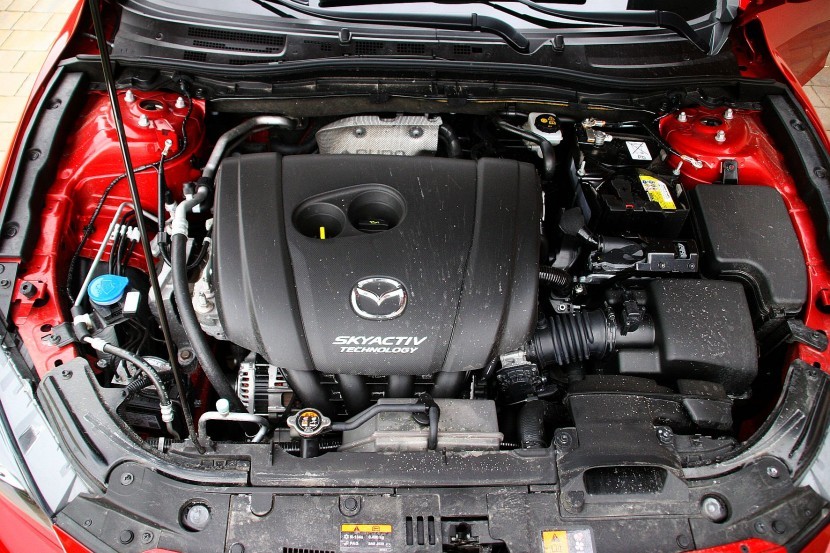 Mazda3 G120 Revolution, bencinski motor je precej varčenMazda3 CD150 Revolution Top in Mazda3 G120 Revolution, mediaspeed test