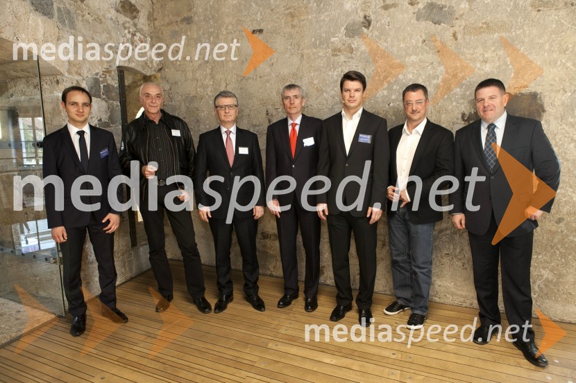 mag. Gregor Cigüt, Mreža idej;  Ivo Boscarol, generalni direktor Pipistrel d.o.o.;  Franjo Bobinac, predsednik uprave Gorenje d.d.;  Sandi Češko, predsednik upravnega odbora Studio Moderna d.o.o.; mag. Jernej Buzeti, predsednik, Mreža idej;  ... ;  Peter  Frankl, direktor in urednik časnika FinanceMreža idej: konferenca Marčeve ide