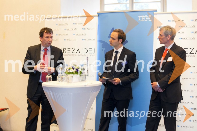  Michele Leonardi,  izvršni direktor poslovanja IBM Slovenija; mag. Gregor Cigüt, Mreža idej;  Sandi Češko, predsednik upravnega odbora Studio Moderna d.o.o.Mreža idej: konferenca Marčeve ide