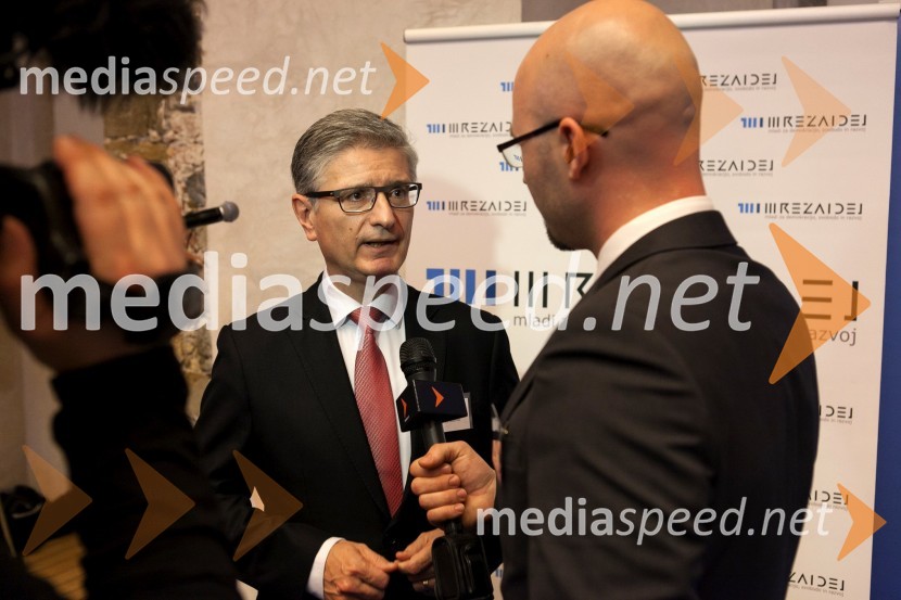  Franjo Bobinac, predsednik uprave Gorenje d.d.;  Matej Rajk, Mreža idejMreža idej: konferenca Marčeve ide