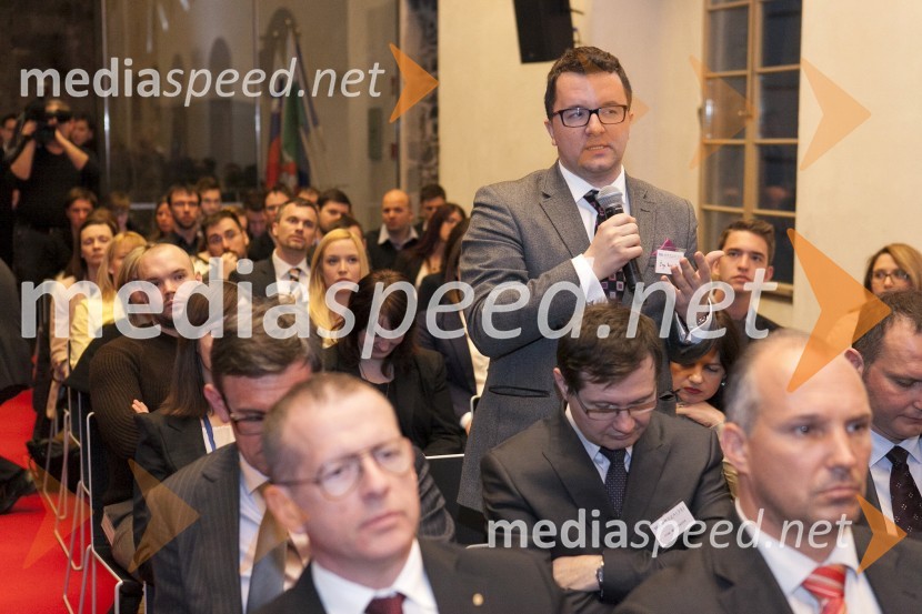  Žiga Vavpotič, strokovni direktor Zavoda YpsilonMreža idej: konferenca Marčeve ide