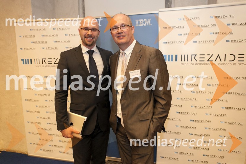  Matej Rajk, Mreža idej;  Christof  Droste, generalni direktor Hella Saturnus SlovenijaMreža idej: konferenca Marčeve ide