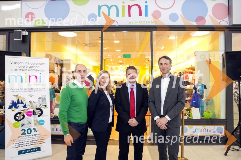  Jože Ban, direktor maloprodaje, Modiana;  Mojca Briščik, pomočnica izvršne direktorice, Modiana;  Igor Maroša, član uprave Mercator d.d.;  Mitja Zrim, komercialni direktor divizije ModianaMini by Modiana, otvoritev trgovine v Kopru