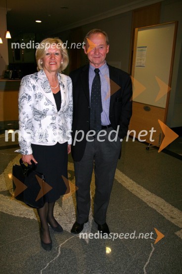 Romana Pajenk, predsednica uprave Probanke in Alojz Križman, mestni svetnikSrečanje Vlade RS s politiki in gospodarstveniki Podravja