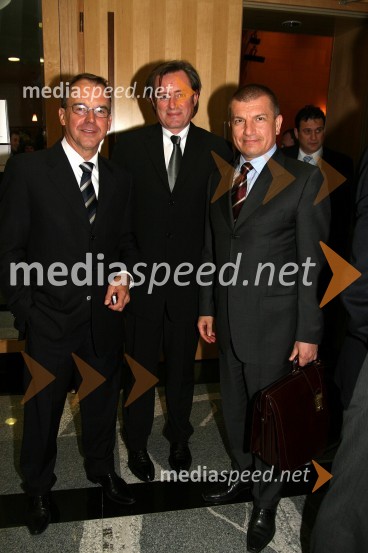 Milan Petek, poslanec LDS, Vladimir Rukavina Gogo, direktor Narodnega doma Maribor in Dragotin Mate, minister za notranje zadeveSrečanje Vlade RS s politiki in gospodarstveniki Podravja