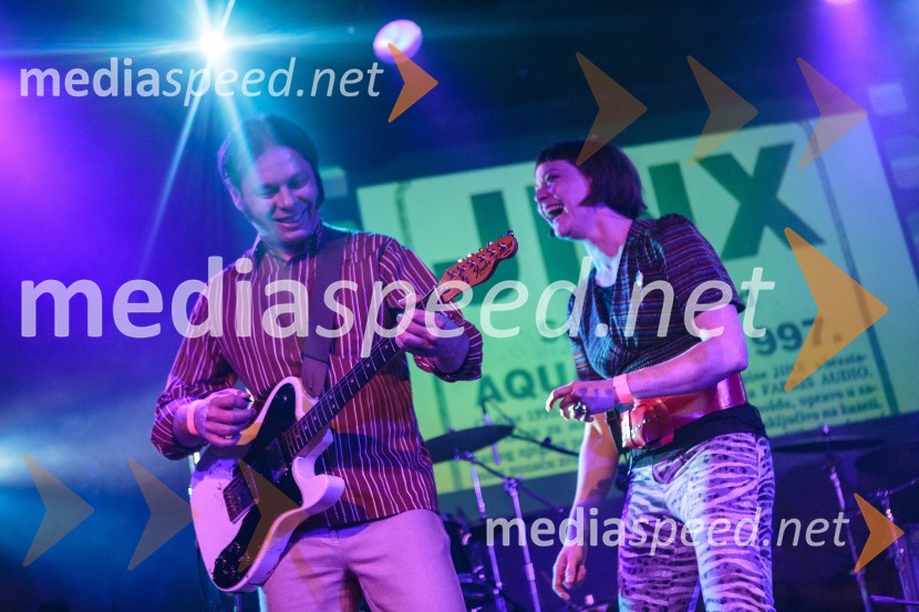  Gordan  Muratović  - Coco Mosquito, glasbenik, član skupine Jinx;  Jadranka Ivaniš – Yaya, pevka skupine Jinx20 let skupine Jinx, koncert v Cvetličarni